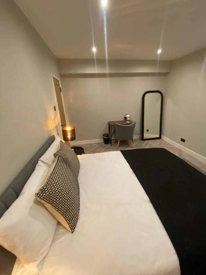 Luxury 2 Bed 1 Bath In By Graceful Apartamento Londres